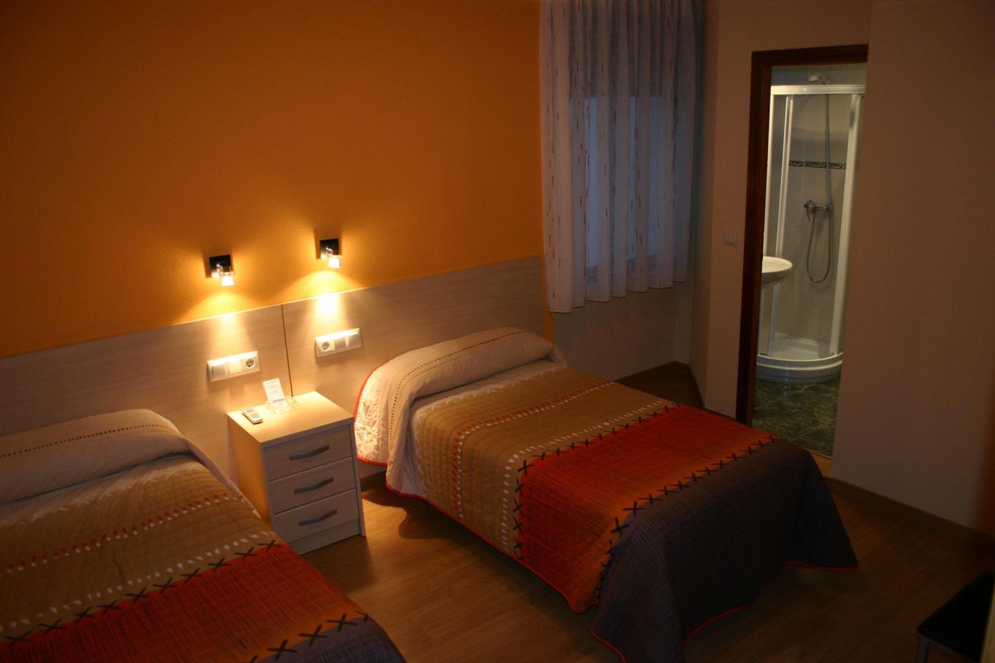 Hostal Hispanico I Salamanca Ngoại thất bức ảnh