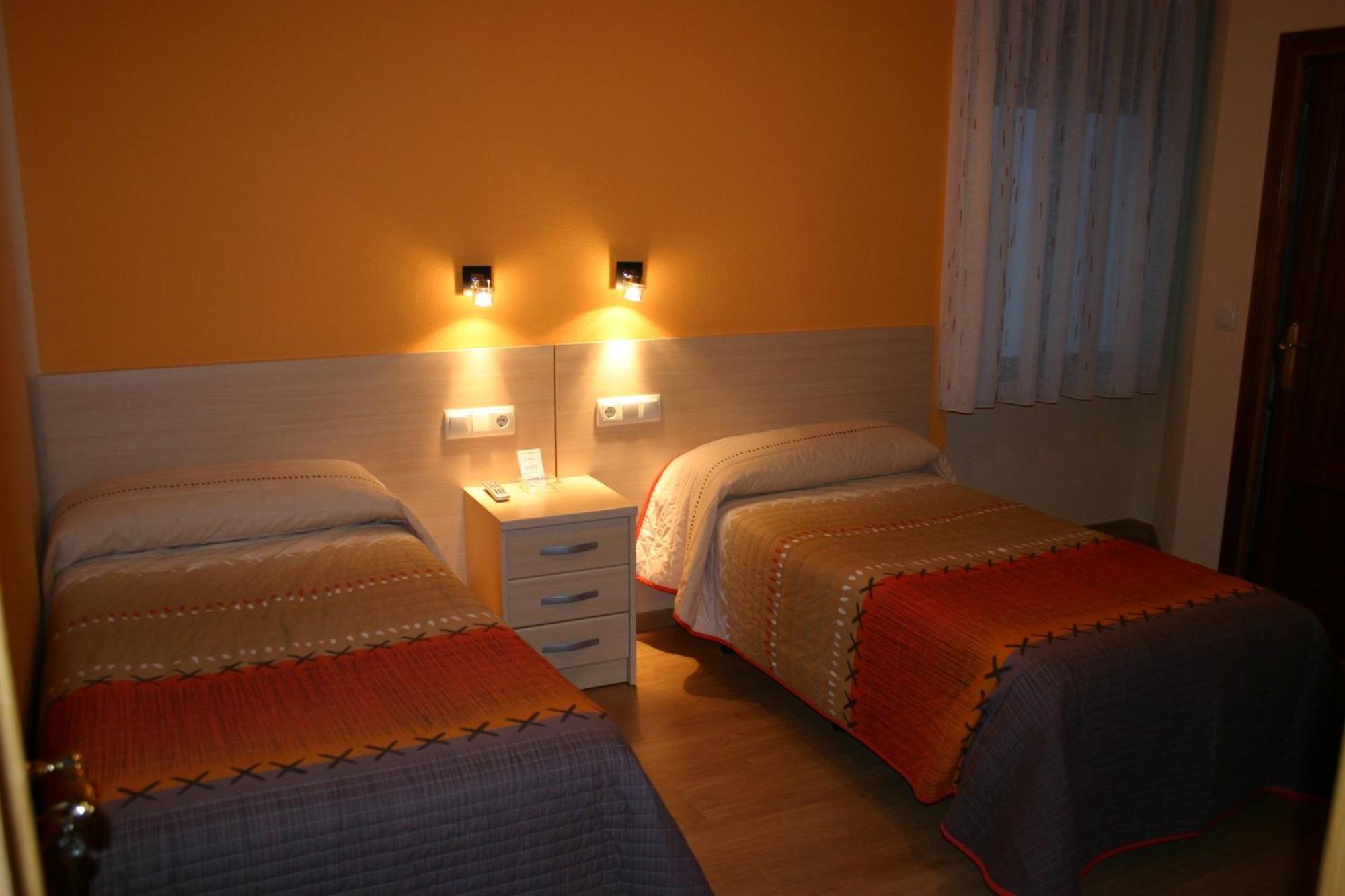 Hostal Hispanico I Salamanca Ngoại thất bức ảnh