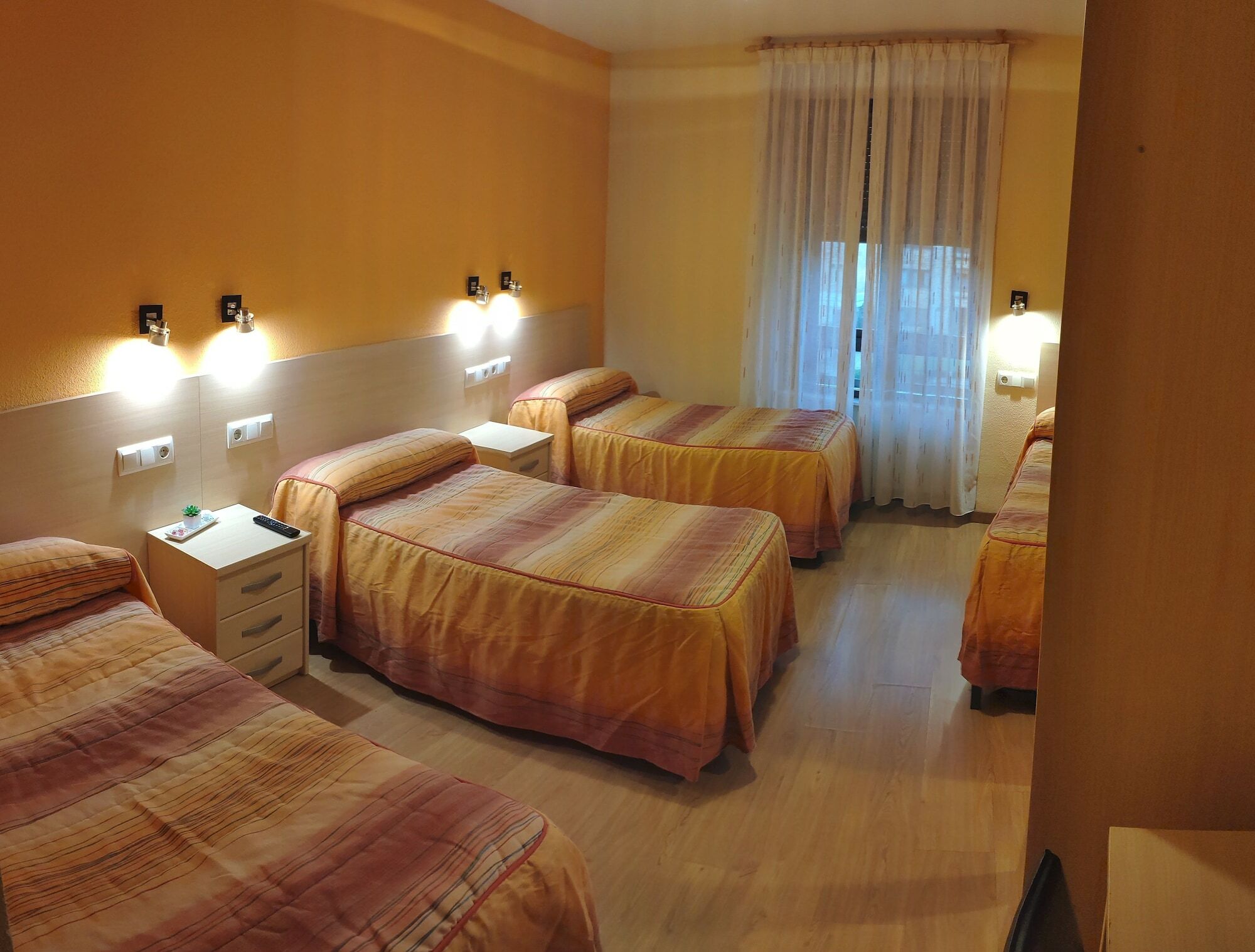 Hostal Hispanico I Salamanca Ngoại thất bức ảnh